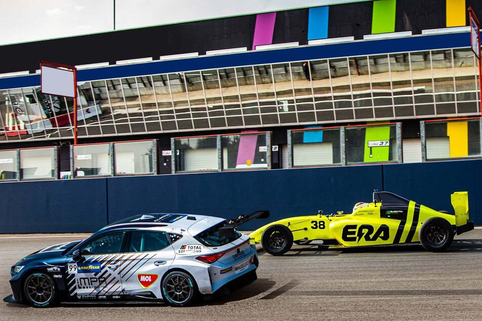 Erste vollelektrische Nachwuchsserie ERA Championship fährt 2022 im Rahmenprogramm der FIA ETCR